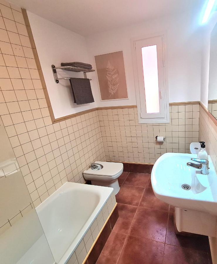 Casa Zalla 110M2, 200M2 Garden, Pool, 1Gb Wi-Fi, Private Parking Коралео Екстериор снимка